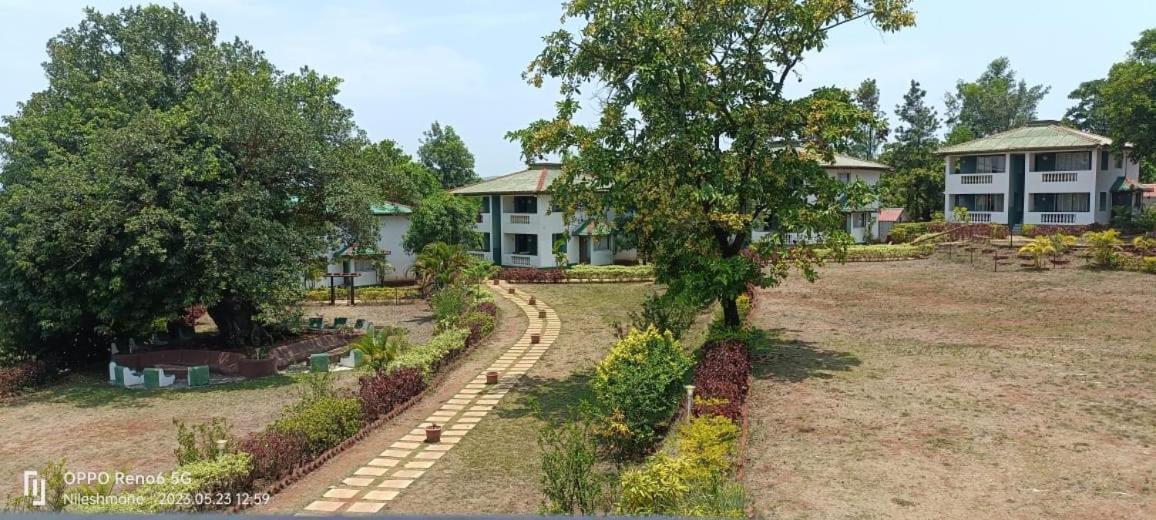 Presidency Highland Resort Koynanagar Exterior foto